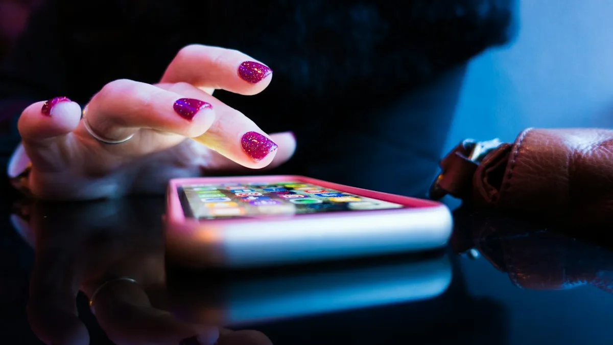 'A un crush sur toi tinder : explications et repères'